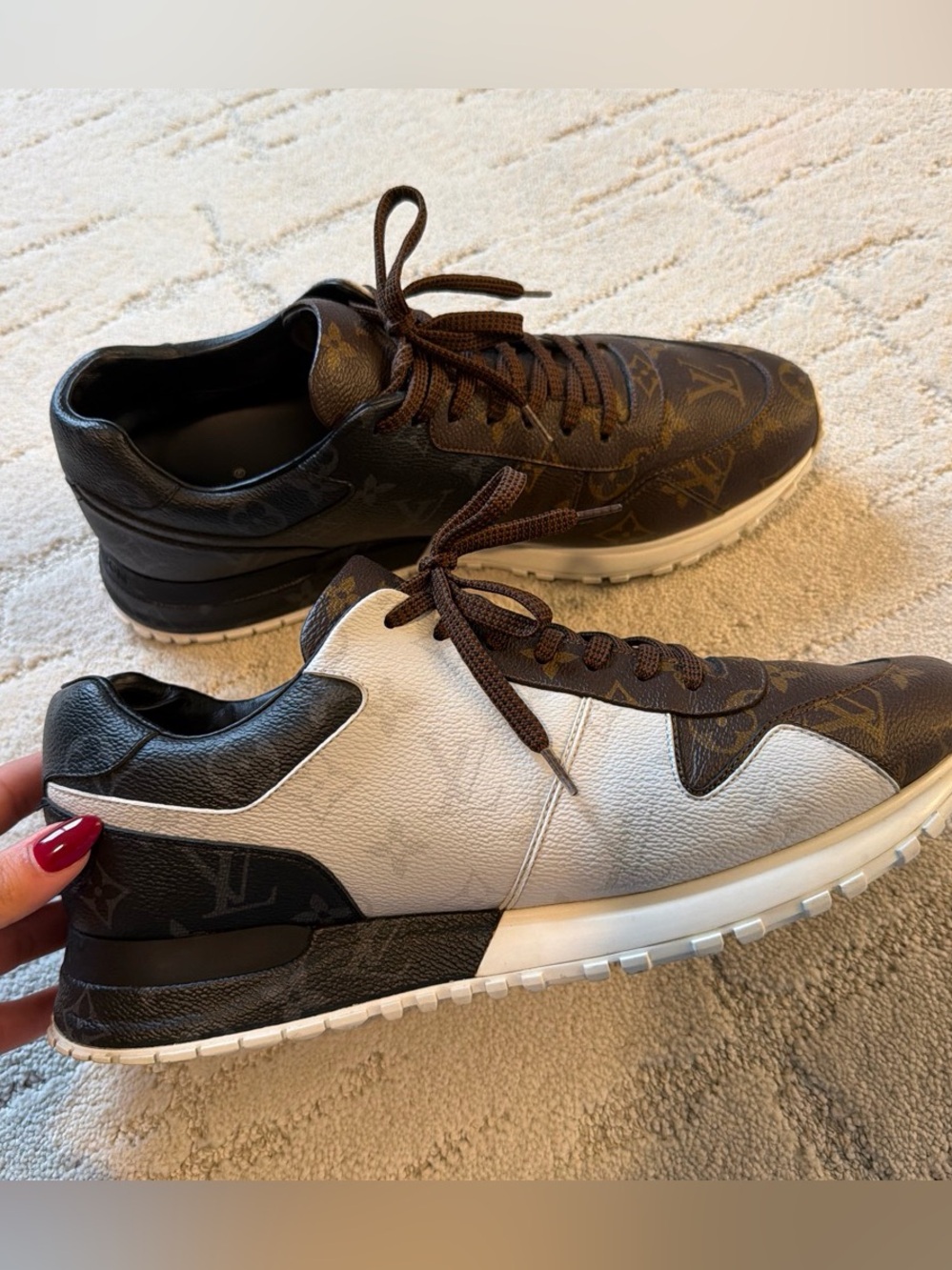 Authentic Louis Vuitton Brown & White Monogram Men's Low-Top Trainer